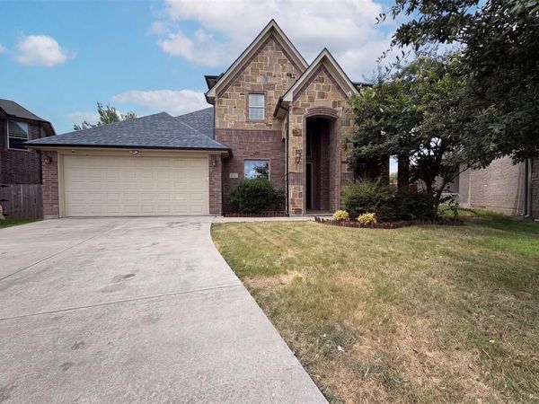 400 Blue Star Court, Burleson, TX 76028