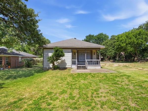 3029 Pueblo Trail, Lake Worth, TX 76135