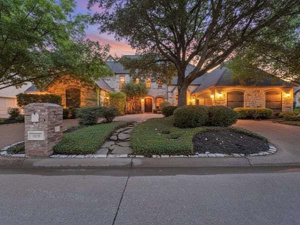 1019 Walnut Falls Circle, Mansfield, TX 76063