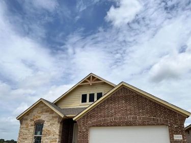 10008 Birchpoint Drive, Fort Worth, TX 76108