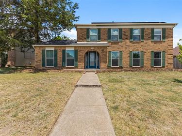 7233 Bayberry Lane, Dallas, TX 75249