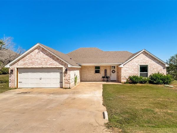2128 Christine Drive, Granbury, TX 76048