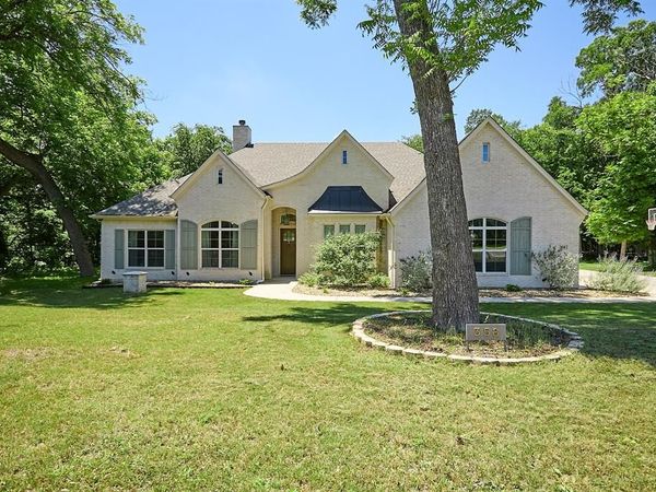 358 Glade Valley Road, Azle, TX 76020
