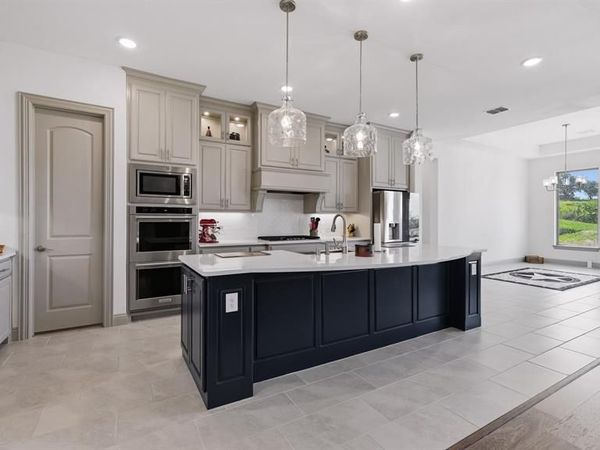 1000 Timber Hills Drive , Weatherford, TX 76087