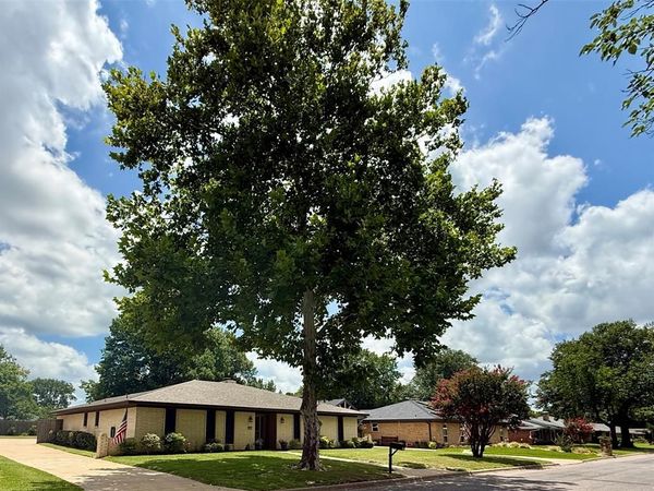 3005 Anthony Drive, Sherman, TX 75092