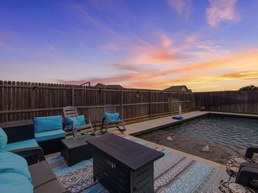 645 Ridgeback Trail, Fort Worth, TX 76052