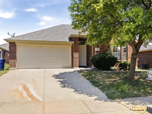 549 Anchor Way, Crowley, TX 76036