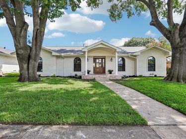 7330 Alto Caro Drive, Dallas, TX 75248