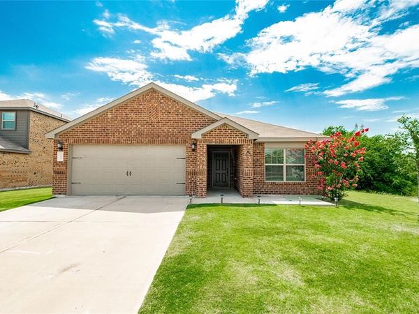 140 Cattlemans Creek Road W, Newark, TX 76071