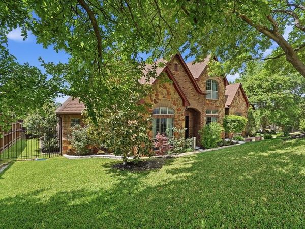 700 Briar Ridge Drive, Keller, TX 76248