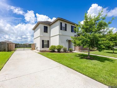 4453 Trial Dr, Addis, LA 70710