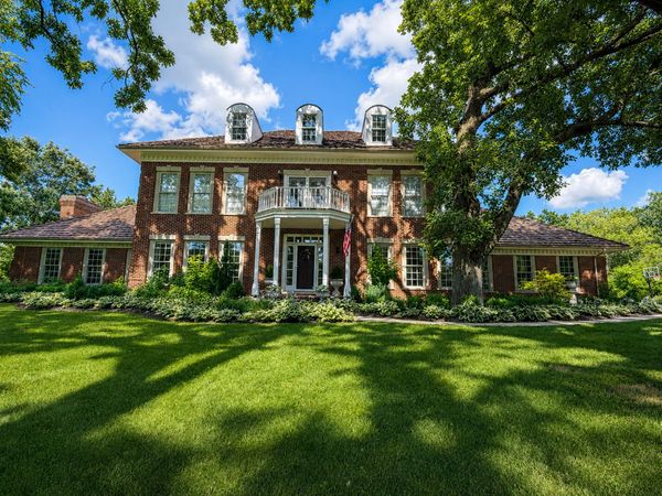 26985 N Countryside Lake Drive, Mundelein, IL 60060