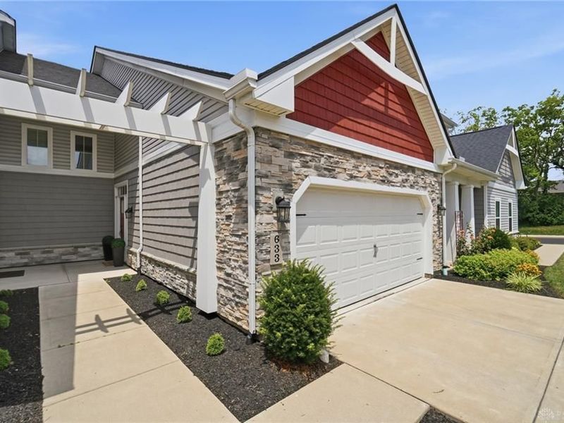 633 Bungalow Court, Beavercreek, OH 45430 Photo 3