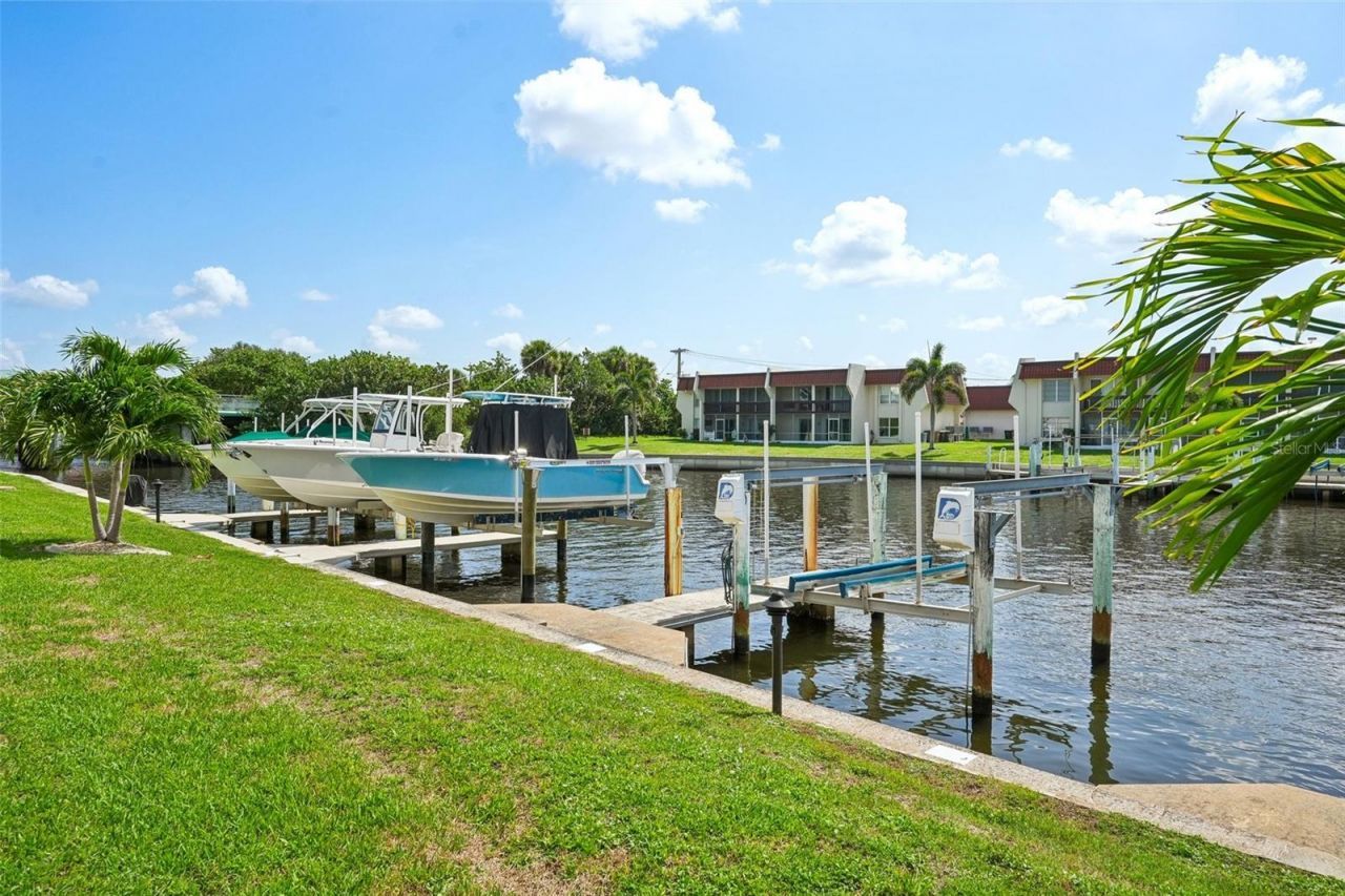 220 Coldeway Drive , Unit 124, Punta Gorda, FL 33950 Photo