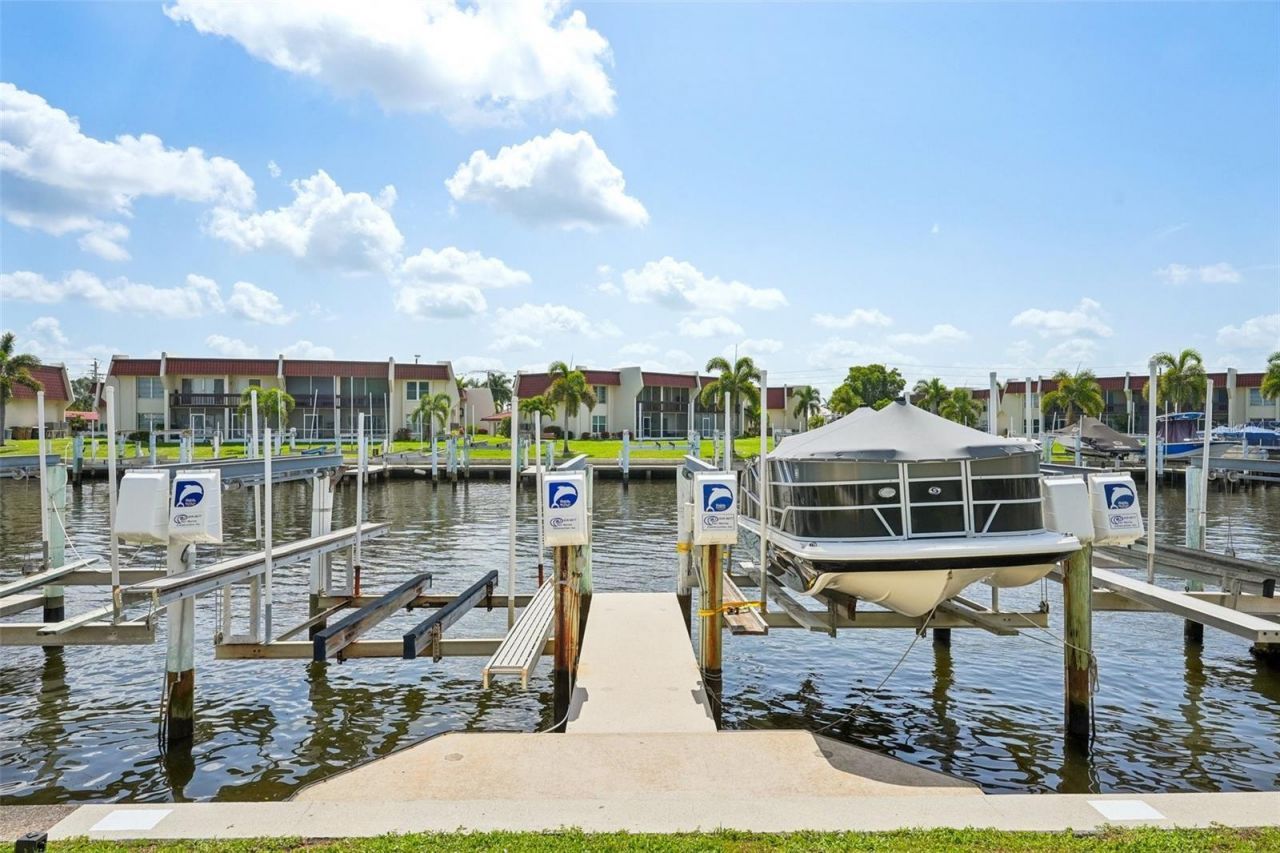 220 Coldeway Drive , Unit 124, Punta Gorda, FL 33950 Photo