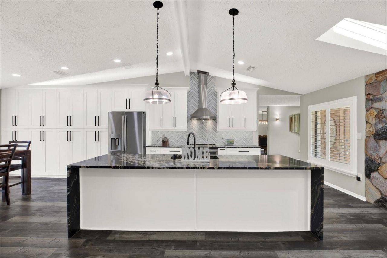 7487 River Country Drive, Weeki Wachee, FL 34607 Photo
