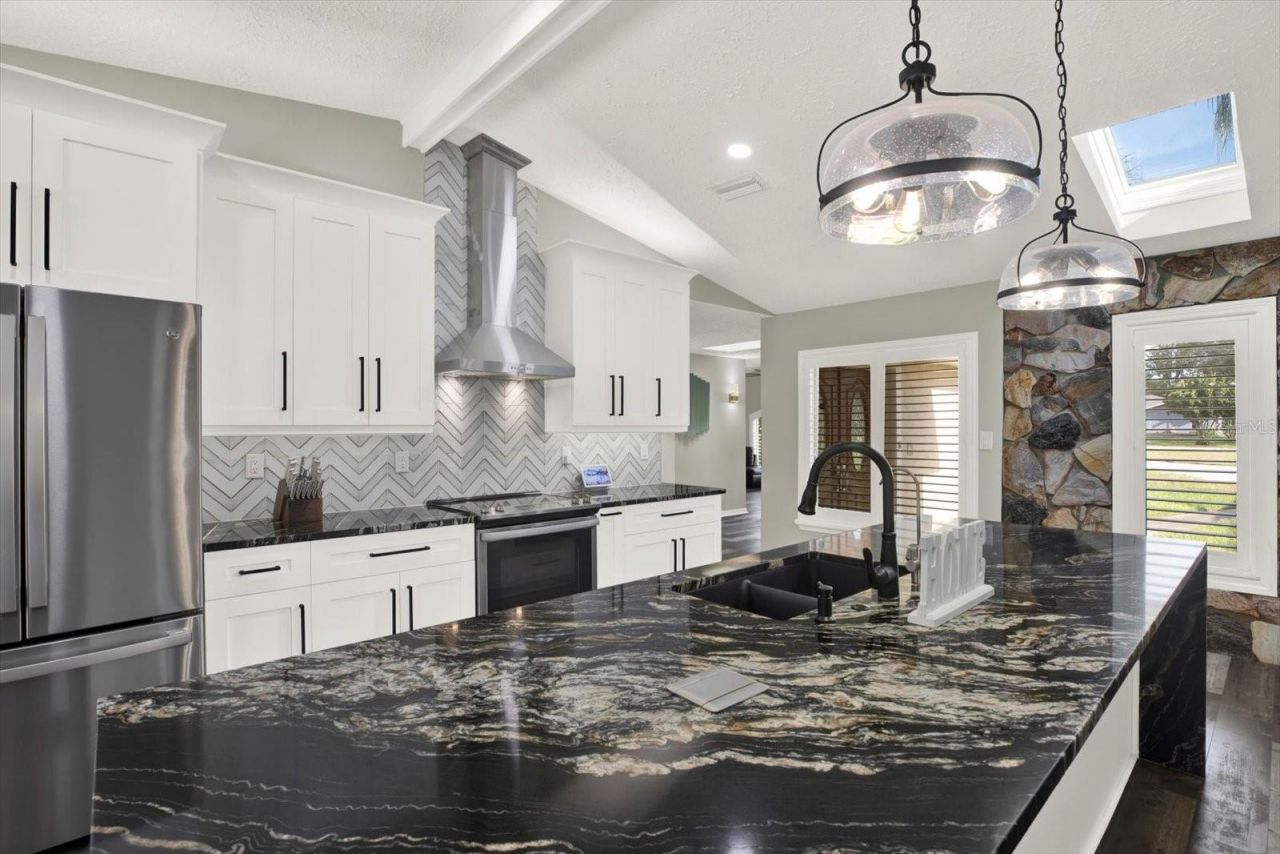 7487 River Country Drive, Weeki Wachee, FL 34607 Photo