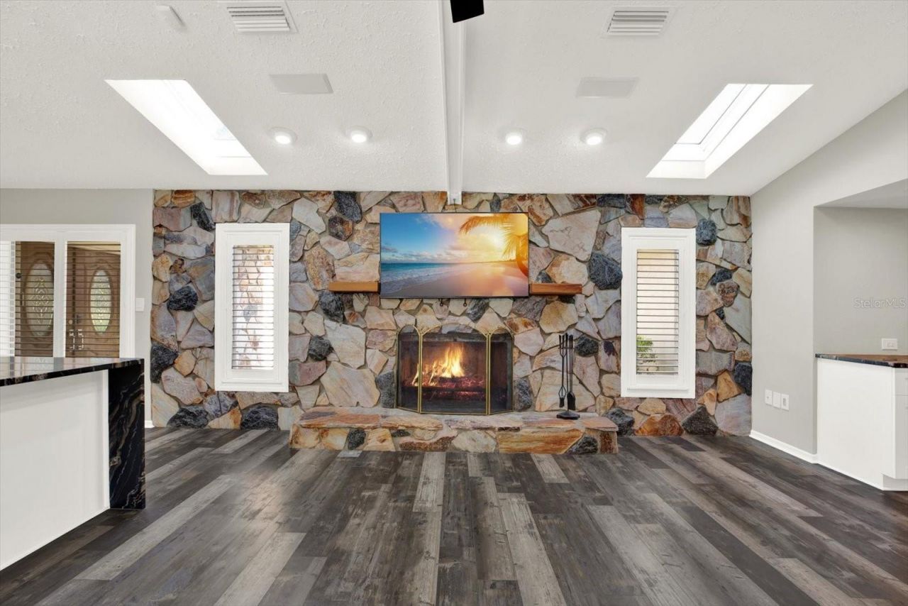 7487 River Country Drive, Weeki Wachee, FL 34607 Photo
