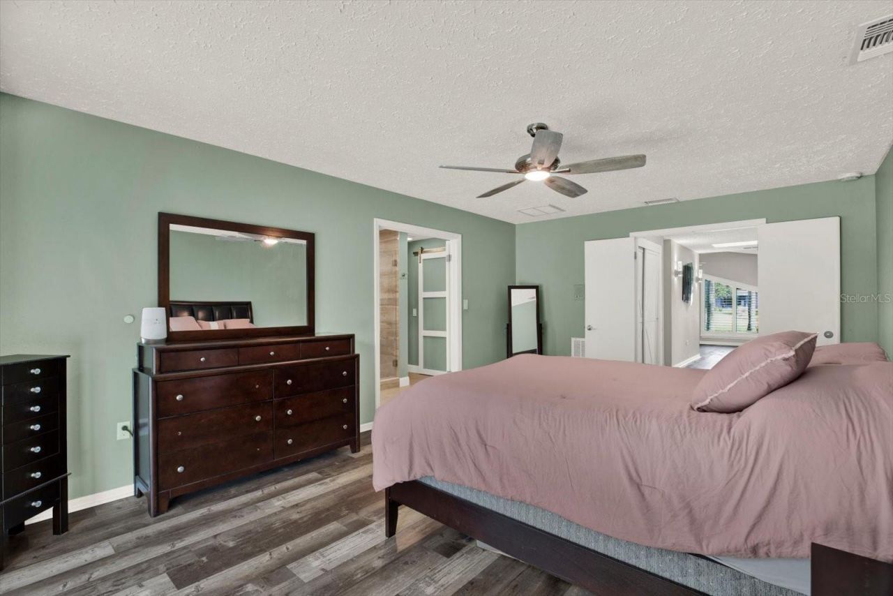 7487 River Country Drive, Weeki Wachee, FL 34607 Photo