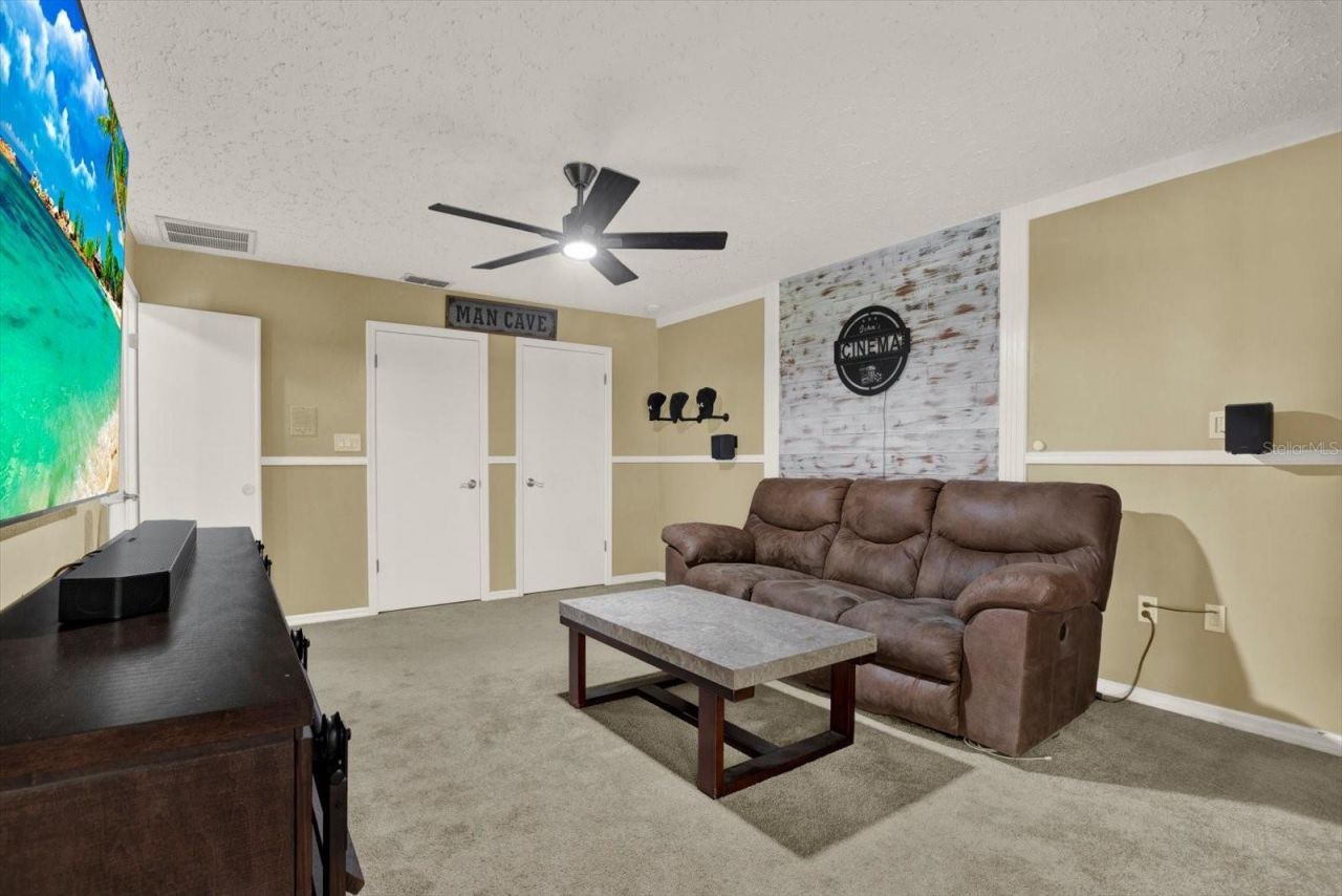 7487 River Country Drive, Weeki Wachee, FL 34607 Photo