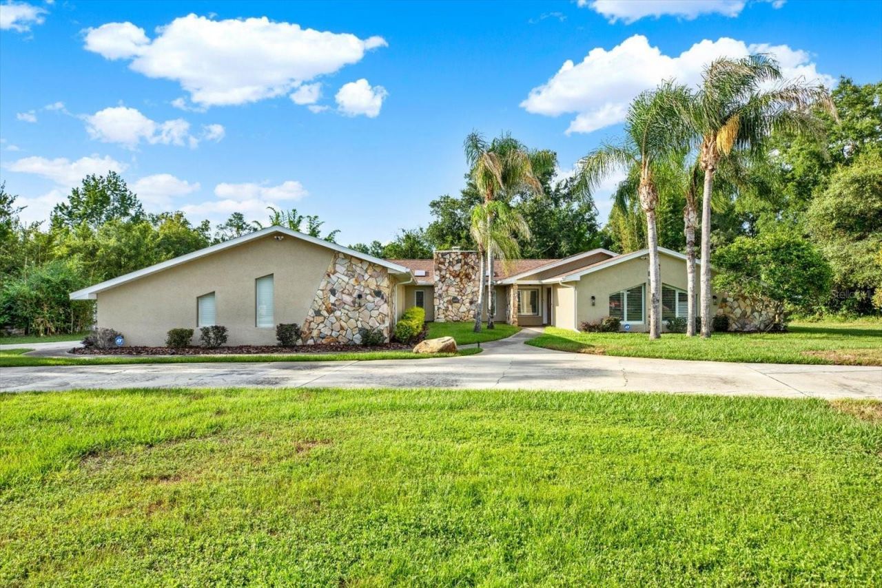 7487 River Country Drive, Weeki Wachee, FL 34607 Photo
