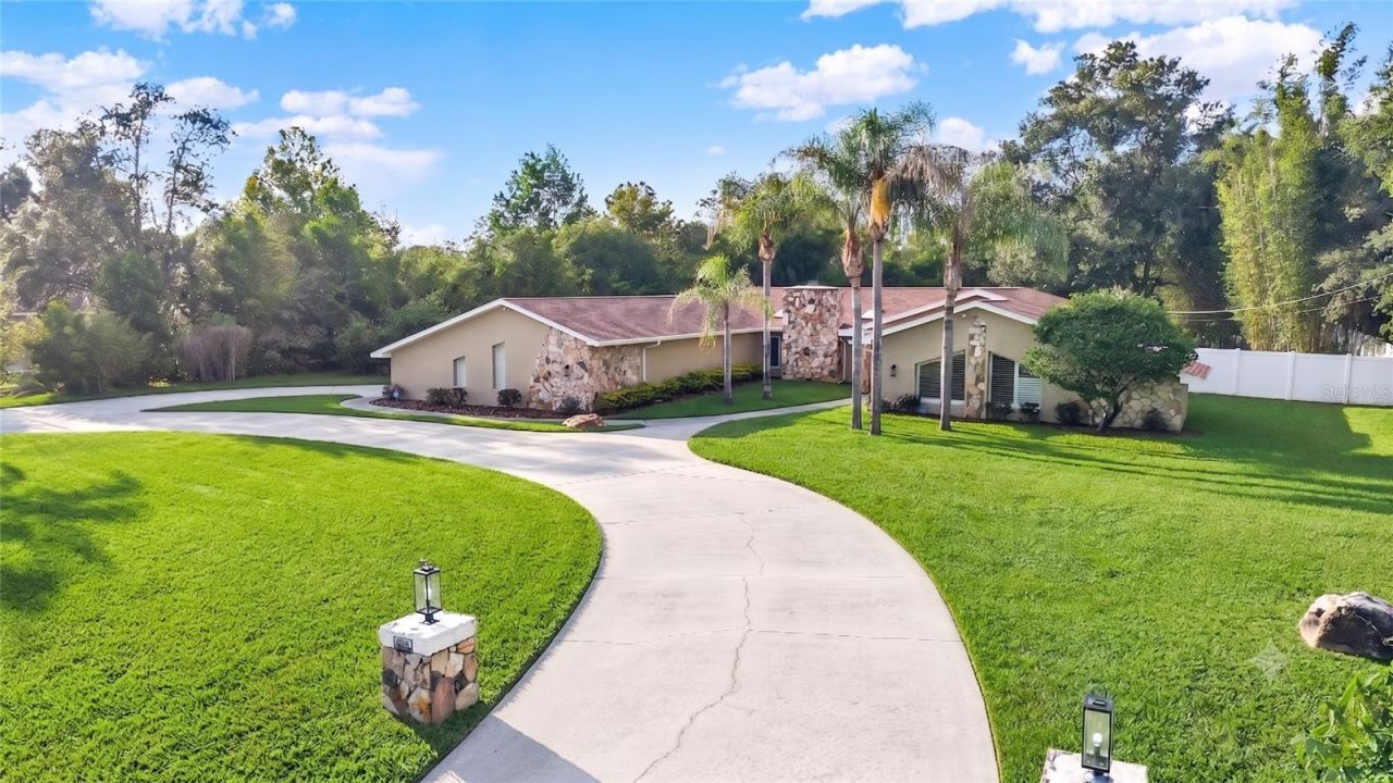 7487 River Country Drive, Weeki Wachee, FL 34607 Photo
