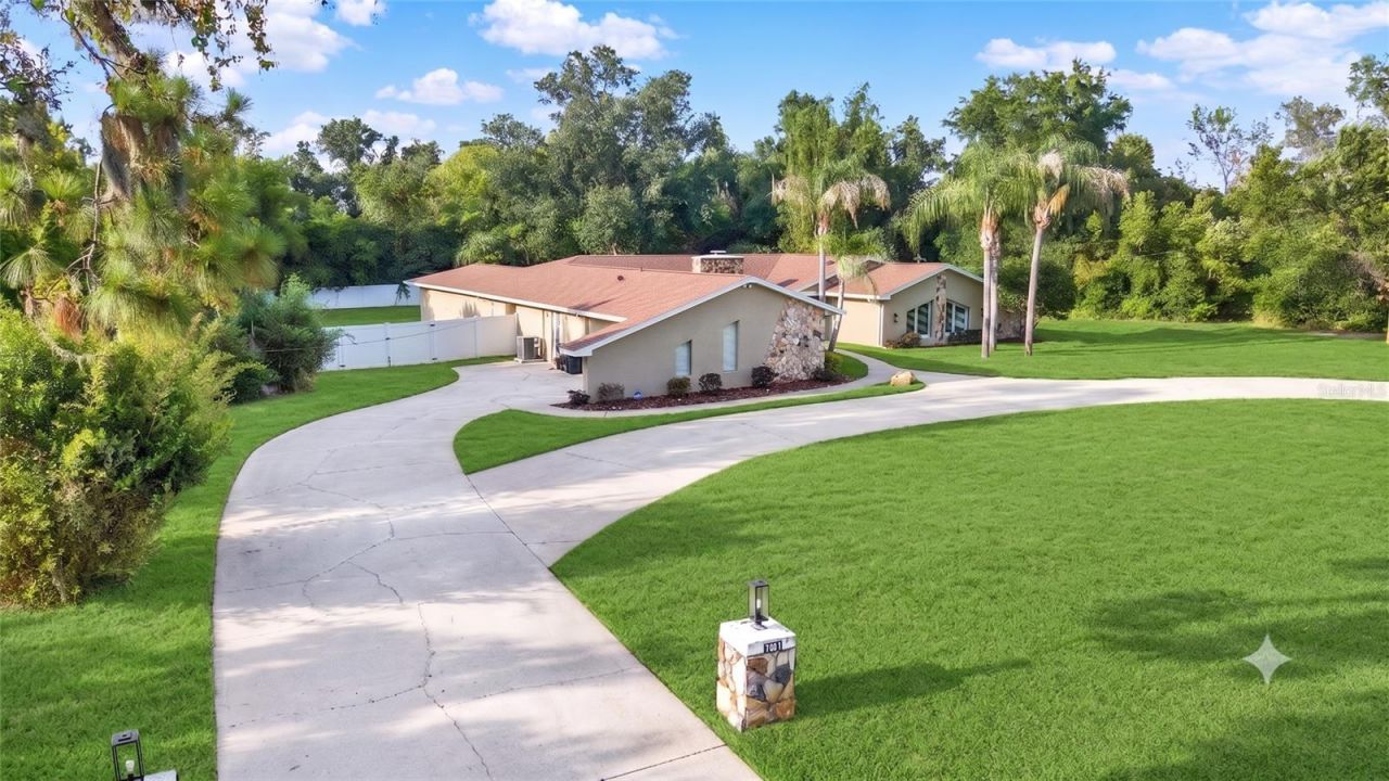 7487 River Country Drive, Weeki Wachee, FL 34607 Photo