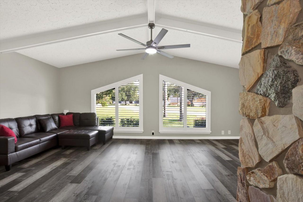 7487 River Country Drive, Weeki Wachee, FL 34607 Photo