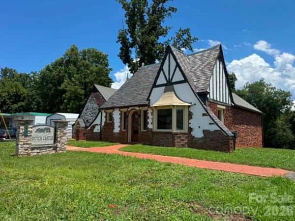 656 N Bridge Street , Elkin, NC 28621