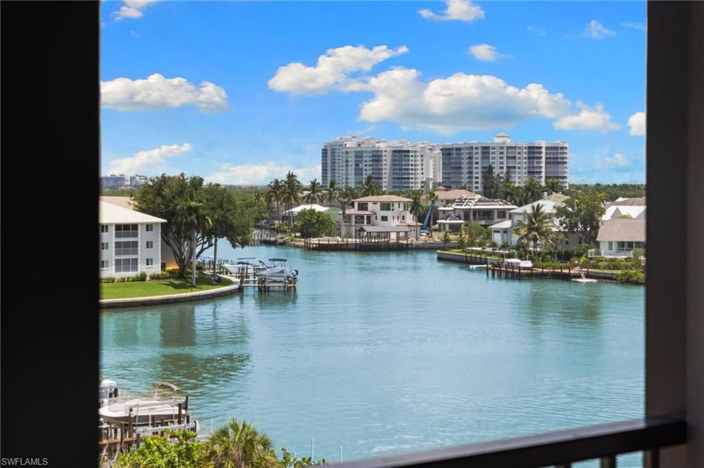 10482 Gulf Shore Dr, Unit 251, Naples, FL 34108 Photo