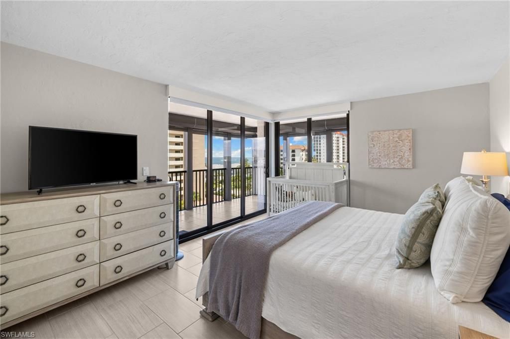 10482 Gulf Shore Dr, Unit 251, Naples, FL 34108 Photo