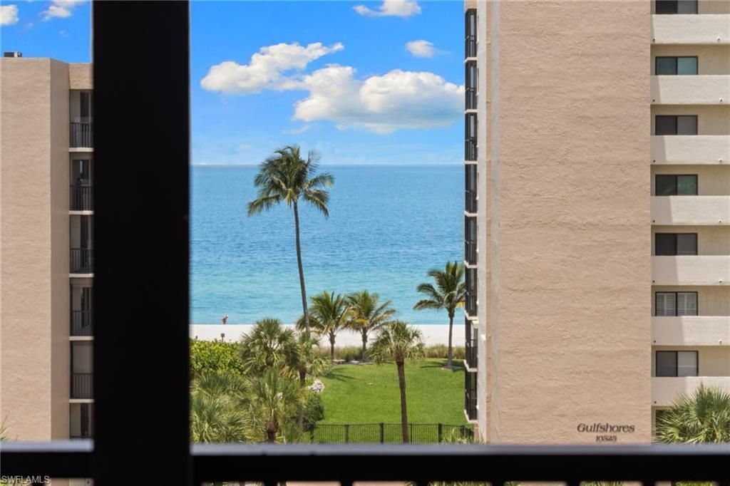 10482 Gulf Shore Dr, Unit 251, Naples, FL 34108 Photo