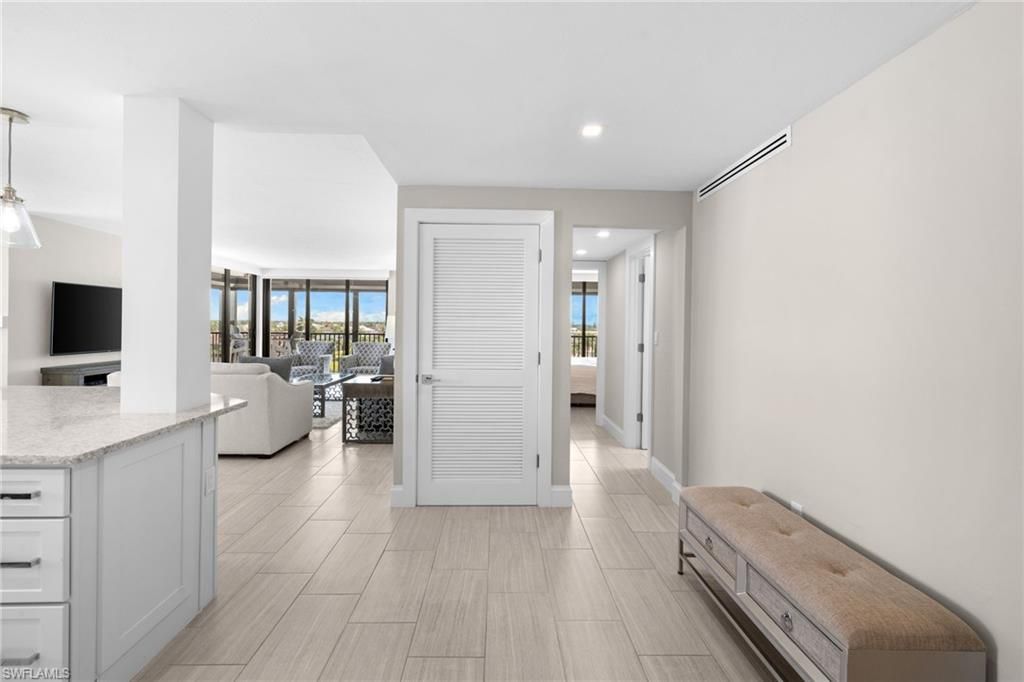 10482 Gulf Shore Dr, Unit 251, Naples, FL 34108 Photo