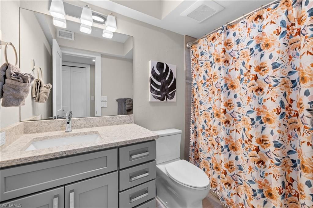 10482 Gulf Shore Dr, Unit 251, Naples, FL 34108 Photo