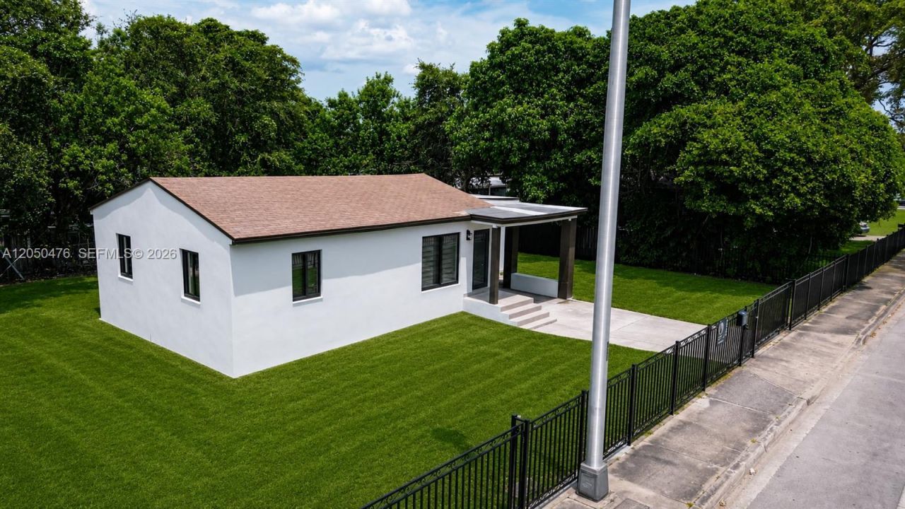 12210 NW 22nd Ave, Miami, FL 33167 Photo