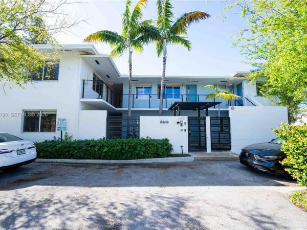 2400 NE 26th St , Unit 8, Fort Lauderdale, FL 33305
