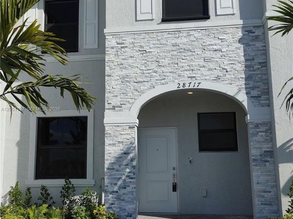 28717 SW 132nd Pl , Homestead, FL 33033