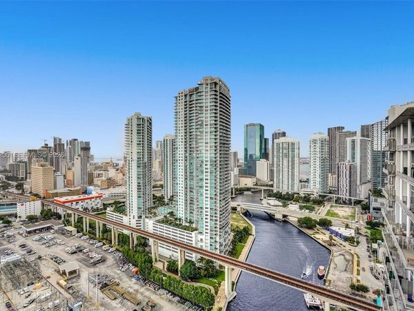 185 SW 7th St, Unit 2603, Miami, FL 33130