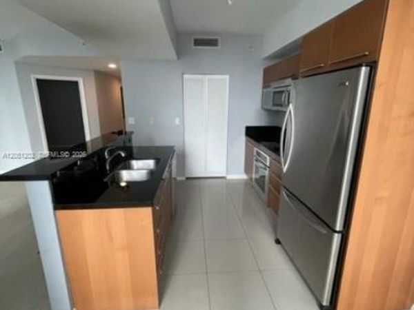 253 NE 2nd St, Unit 1202, Miami, FL 33132