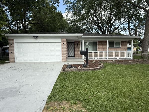 21135 La Salle Boulevard, Warren, MI 48089