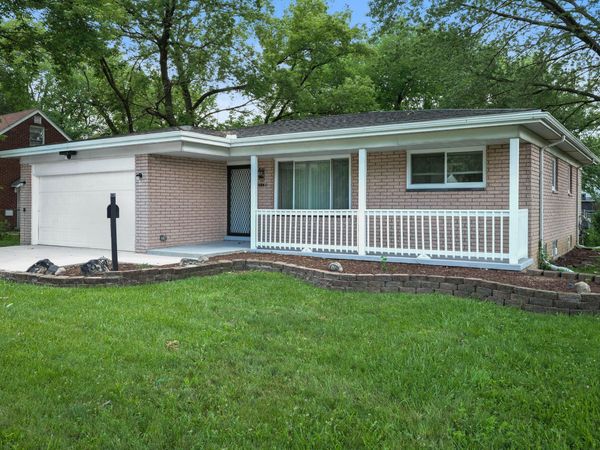 21135 La Salle Boulevard, Warren, MI 48089