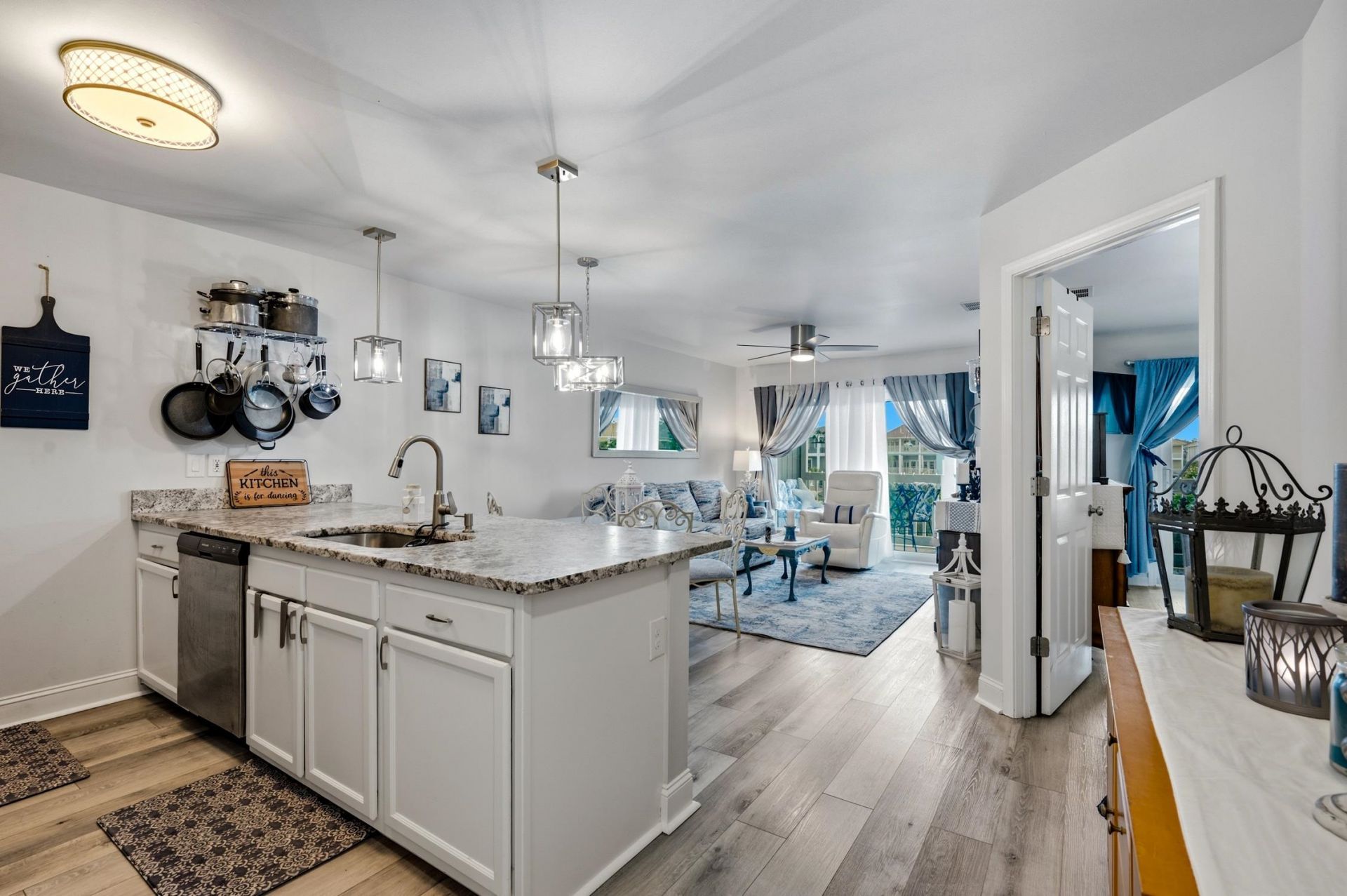 4526 W Plantation Harbour Dr.  Photo 4