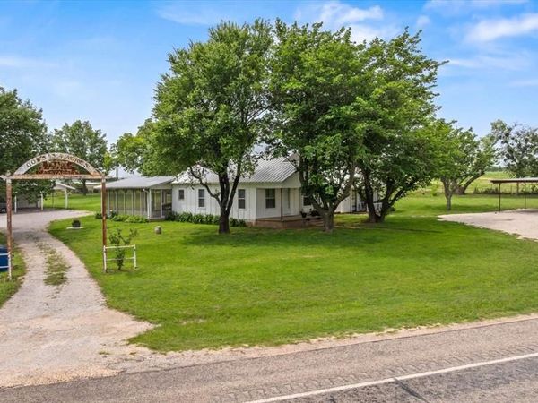 11755 W FM 8, Stephenville, TX 76401