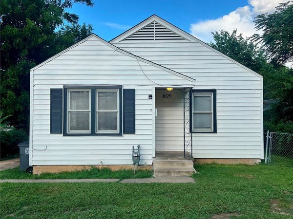 1029 N Delaware Place , Tulsa, OK 74110