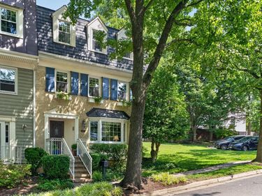 2015 N BRANDYWINE STREET N, ARLINGTON, VA 22207