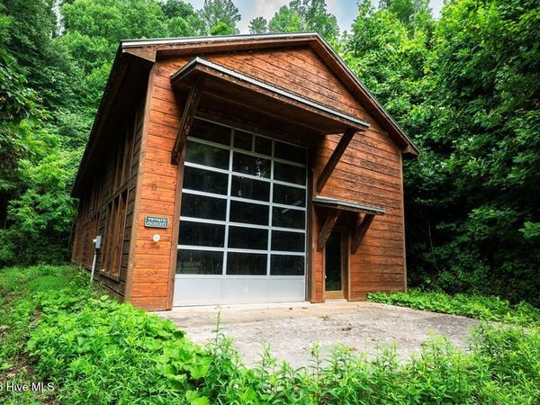 235 Rios Drive, Bryson City, NC 28713