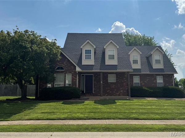 8 Dunlap Cove Court S, Edwardsville, IL 62025