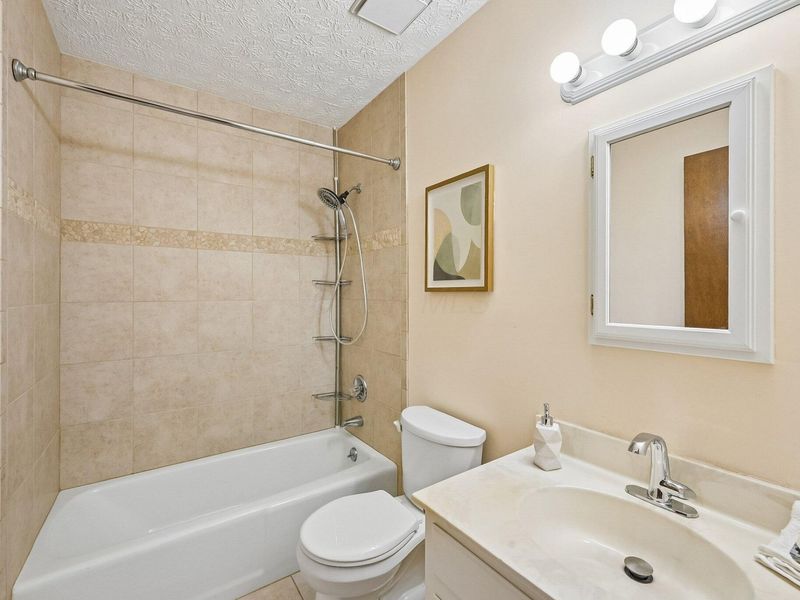 6841 Prior Place, Reynoldsburg, OH 43068 Photo 42