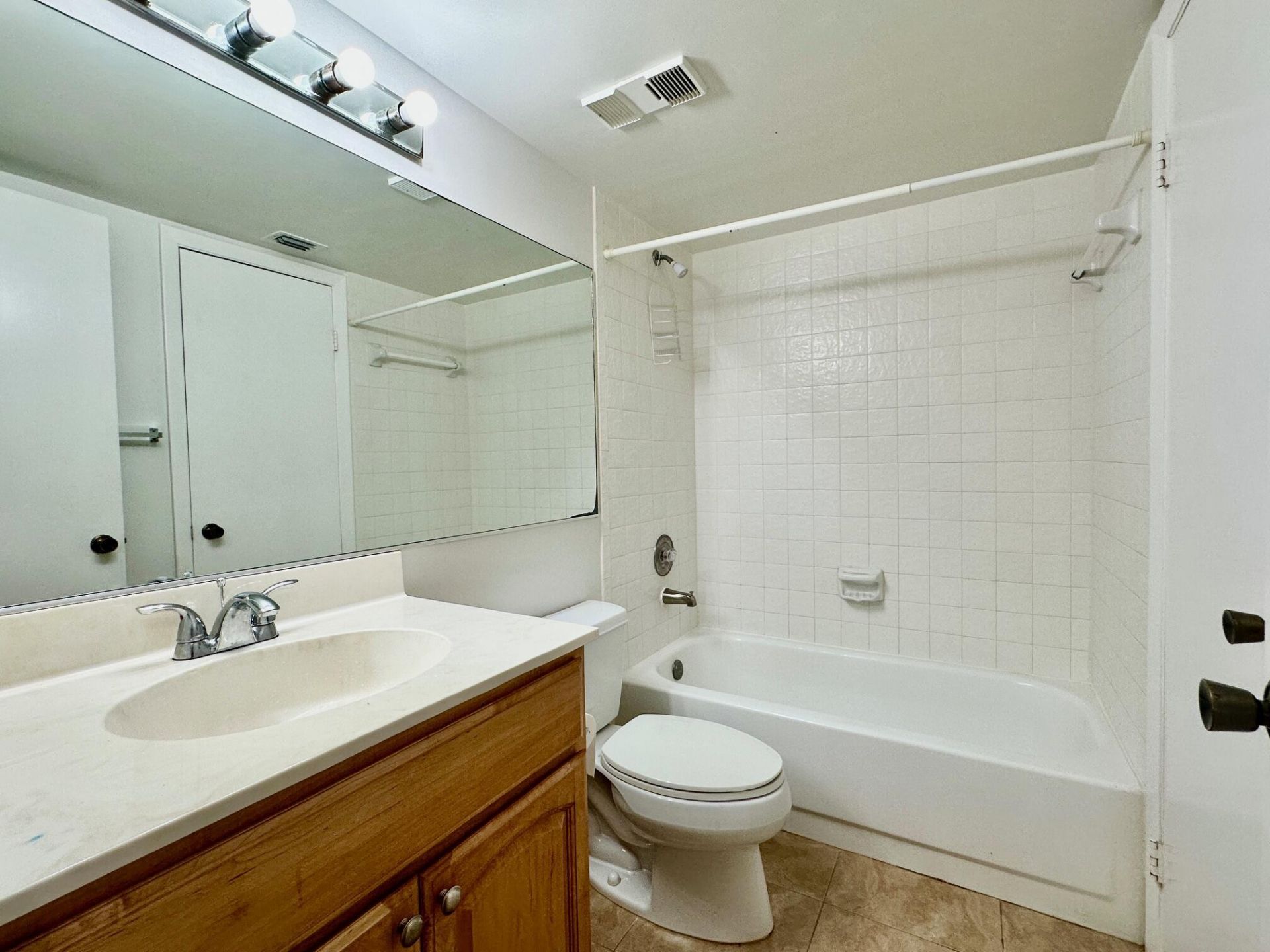 9877 Westview Drive, Unit 623, Coral Springs, FL 33076 Photo
