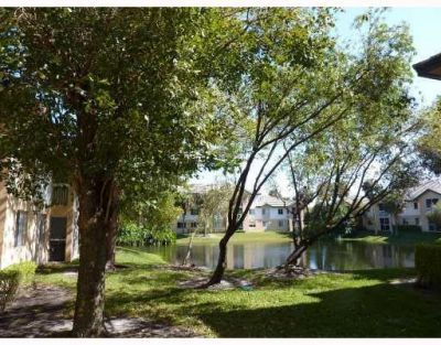 9877 Westview Drive, Unit 623, Coral Springs, FL 33076 Photo